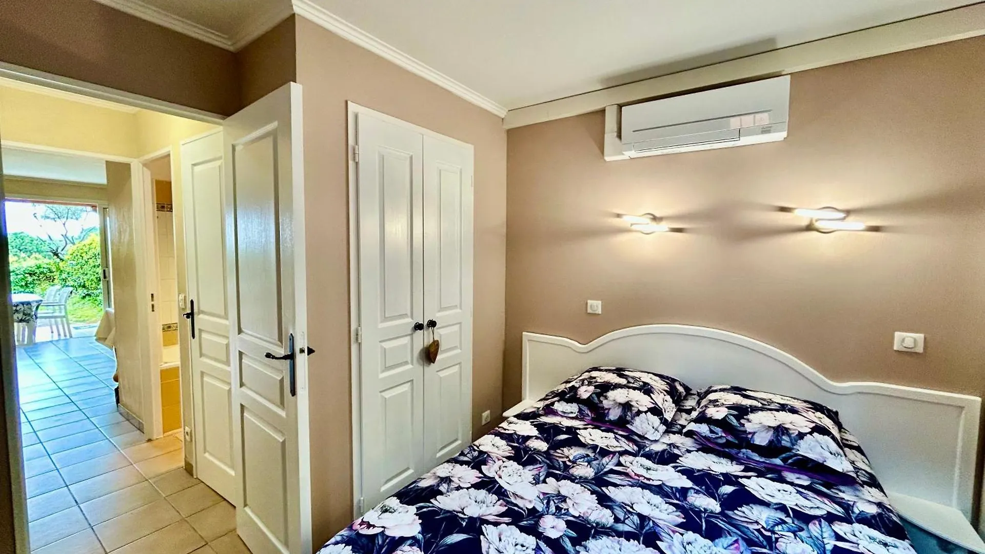 Les Restanques 1030 Arum Rez De Jardin Grimaud Apartment