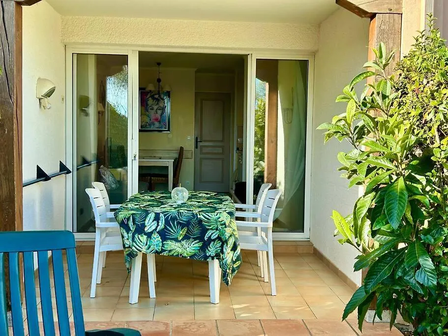 Les Restanques 1030 Arum Rez De Jardin Grimaud France