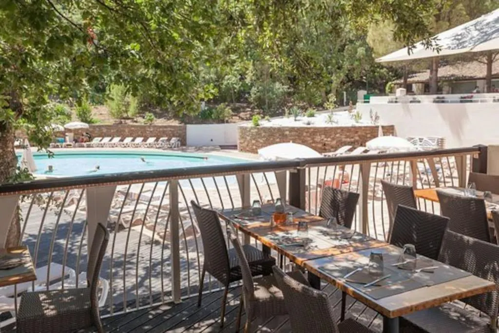 Apartment Les Restanques 1030 Arum Rez De Jardin Grimaud France